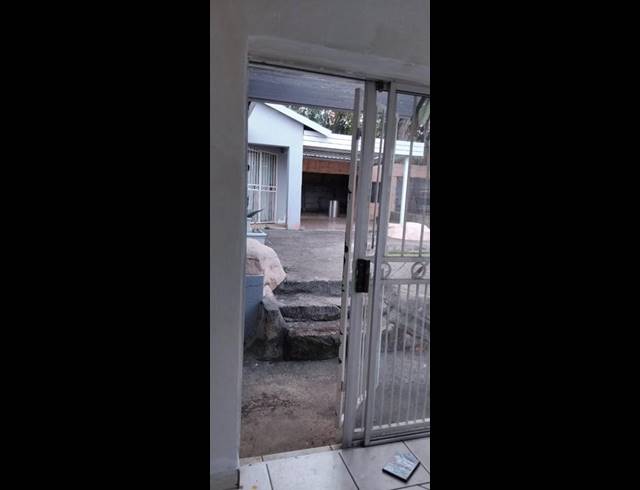 3 BEDROOM HOUSE FOR SALE IN MULBARTON